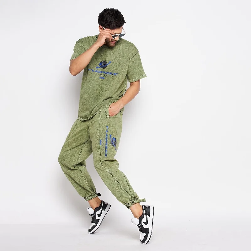 Women's denim overalls with a distressed lookGreen Acid Wash Tshirt and Trackpants Clothing Set Women's denim overalls with a distressed lookGreen Acid Wash Tshirt and Trackpants Clothing Set