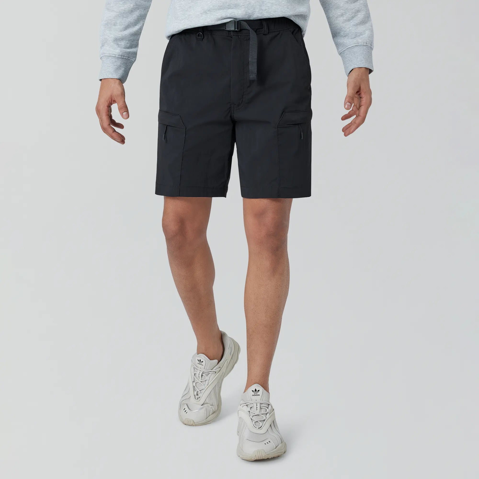 Men's side - stripe track shorts for a sporty running lookMoveo Cargo Shorts Pitch Black Men's side - stripe track shorts for a sporty running lookMoveo Cargo Shorts Pitch Black