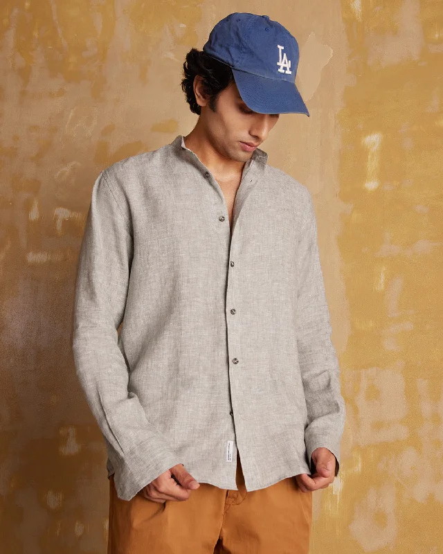 Men's Distressed Denim Casual Shirts with Frayed Edges for a Trendy and Rugged LookSoft Washed Linen Shirt - Green Men's Distressed Denim Casual Shirts with Frayed Edges for a Trendy and Rugged LookSoft Washed Linen Shirt - Green