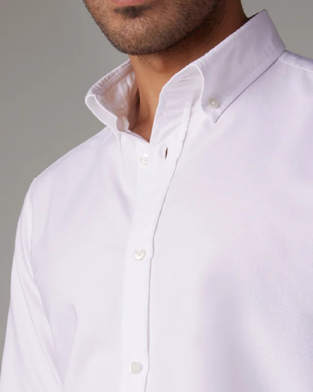 Men's Stretch - Fabric Casual Shirts in Navy Blue for a Comfortable and Flexible FitWashed Oxford Shirt - White Men's Stretch - Fabric Casual Shirts in Navy Blue for a Comfortable and Flexible FitWashed Oxford Shirt - White