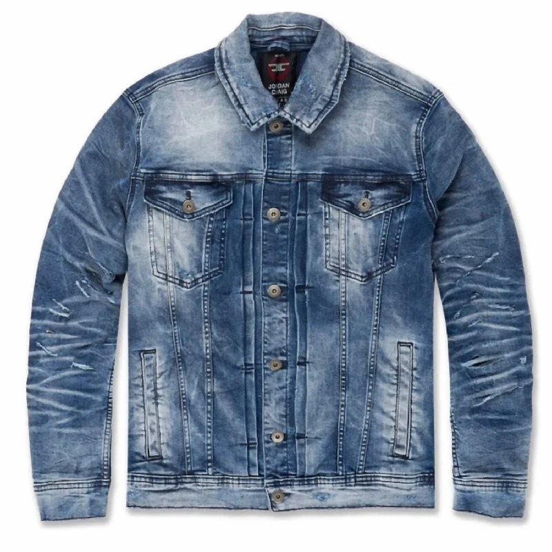 Hooded men jackets with a detachable faux - fur trim for added warmthMen's Bayside Denim Trucker Jacket In Deep Blue Hooded men jackets with a detachable faux - fur trim for added warmthMen's Bayside Denim Trucker Jacket In Deep Blue