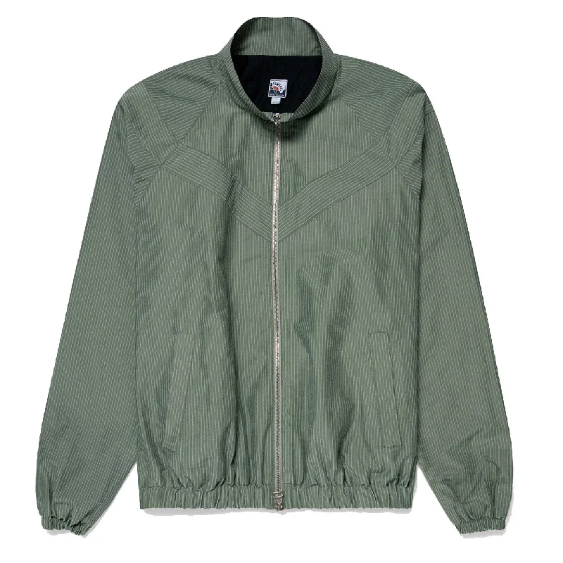 Hooded men jackets with a detachable faux - fur trim for added warmthSunspel x Nigel Cabourn Ripstop Army Jacket Army Green Hooded men jackets with a detachable faux - fur trim for added warmthSunspel x Nigel Cabourn Ripstop Army Jacket Army Green