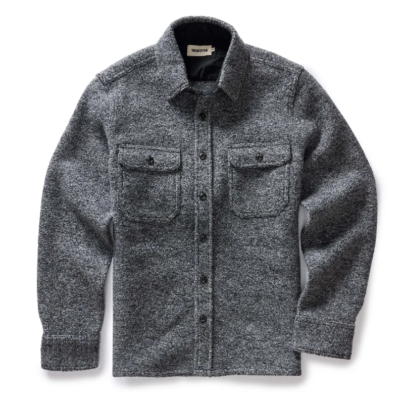 Slim - fit men coats in navy blue for a classic and sophisticated appearanceThe Connor Overshirt in Heather Ash Boucle Slim - fit men coats in navy blue for a classic and sophisticated appearanceThe Connor Overshirt in Heather Ash Boucle