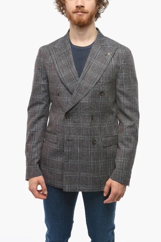 Men coats with a detachable faux - fur collar for a trendy and warm touchCorneliani CC COLLECTION Double-breasted REWARD District Check Blazer Men coats with a detachable faux - fur collar for a trendy and warm touchCorneliani CC COLLECTION Double-breasted REWARD District Check Blazer