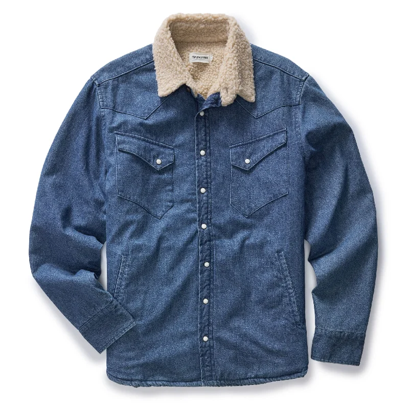 Slim - fit men coats in navy blue for a classic and sophisticated appearanceThe Western Shirt Jacket in Washed Indigo Slim - fit men coats in navy blue for a classic and sophisticated appearanceThe Western Shirt Jacket in Washed Indigo
