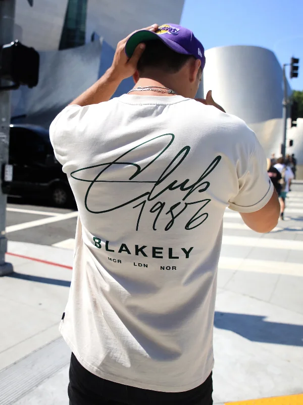 Men's distressed denim - look t - shirts with a rugged appealClub Relaxed T-Shirt - Chalk Men's distressed denim - look t - shirts with a rugged appealClub Relaxed T-Shirt - Chalk