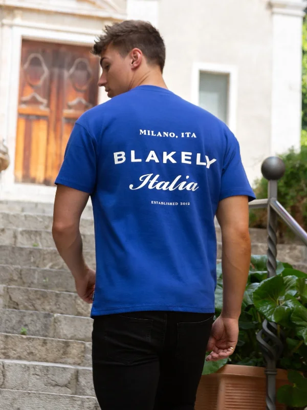 Men's polo t - shirts with a contrast collar for a preppy lookItalia Relaxed T-Shirt - Cobalt Blue Men's polo t - shirts with a contrast collar for a preppy lookItalia Relaxed T-Shirt - Cobalt Blue
