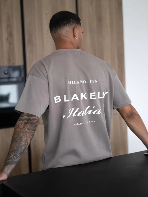 Men's lightweight performance t - shirts for running marathonsItalia Relaxed T-Shirt - Stone Grey Men's lightweight performance t - shirts for running marathonsItalia Relaxed T-Shirt - Stone Grey
