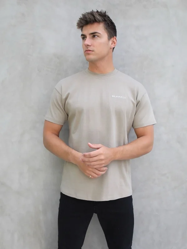 Men's plus - size pocket t - shirts with a classic lookSeries Relaxed T-Shirt - Washed Khaki Men's plus - size pocket t - shirts with a classic lookSeries Relaxed T-Shirt - Washed Khaki