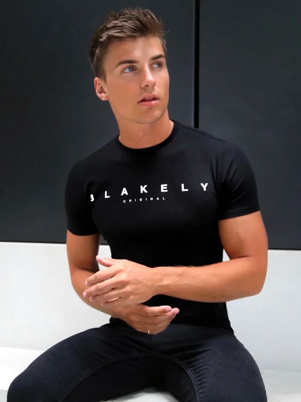 Men's polo t - shirts with a contrast collar for a preppy lookTorcross T-Shirt - Black