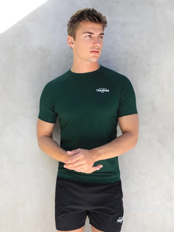Men's slim - fit graphic t - shirts with vintage rock band printsSlim Training T-Shirt - Dark Green Men's slim - fit graphic t - shirts with vintage rock band printsSlim Training T-Shirt - Dark Green