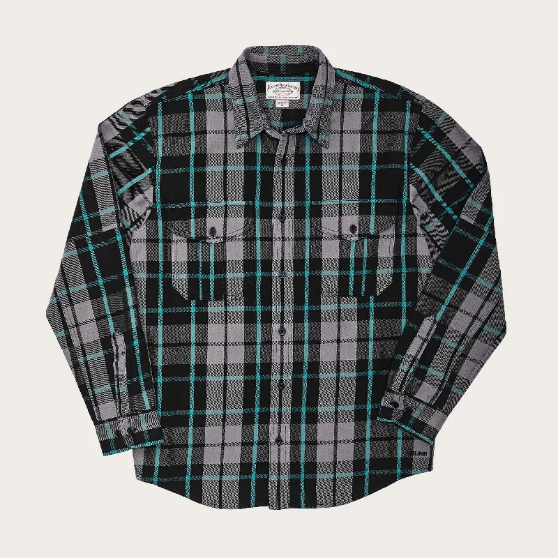 Men's long sleeve tartan pattern shirts for a traditional Scottish lookVINTAGE ALASKAN GUIDE SHIRT Men's long sleeve tartan pattern shirts for a traditional Scottish lookVINTAGE ALASKAN GUIDE SHIRT