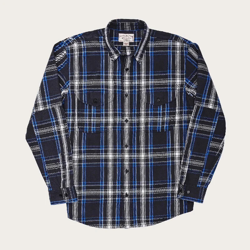 Men's long sleeve military - style utility shirts with multiple pocketsVINTAGE ALASKAN GUIDE SHIRT Men's long sleeve military - style utility shirts with multiple pocketsVINTAGE ALASKAN GUIDE SHIRT