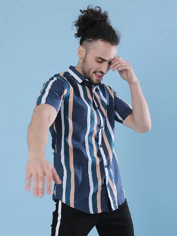 Men's printed Hawaiian t - shirts for tropical vacationsCampus Sutra Men Stylish Casual Shirt Men's printed Hawaiian t - shirts for tropical vacationsCampus Sutra Men Stylish Casual Shirt