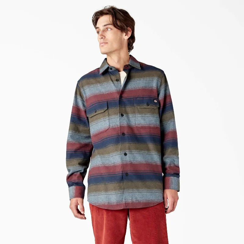 Men's mock - neck t - shirts with a modern and sleek styleDickies FLEX Regular Fit Flannel Shirt