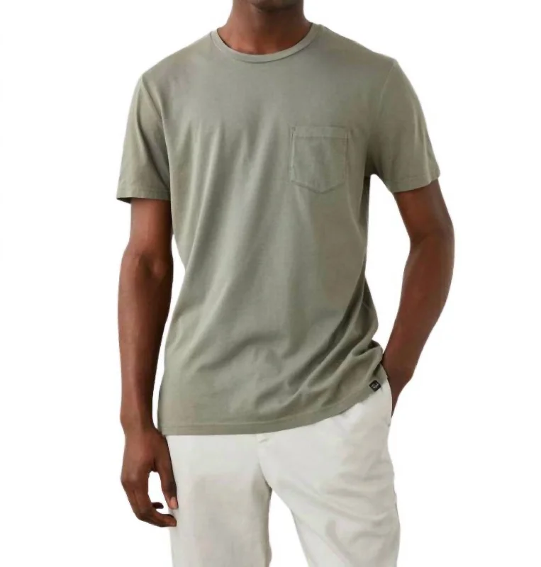 Men's thermal t - shirts with a high - neck design for cold weatherJohnny Tee In Olive Men's thermal t - shirts with a high - neck design for cold weatherJohnny Tee In Olive