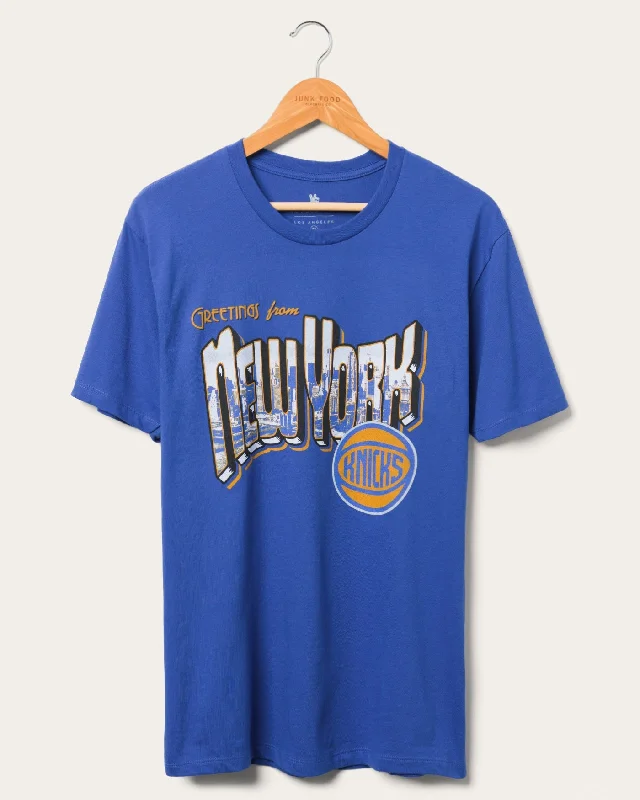 Men's polo t - shirts with a contrast collar for a preppy lookKnicks NBA Postcard Tee Men's polo t - shirts with a contrast collar for a preppy lookKnicks NBA Postcard Tee
