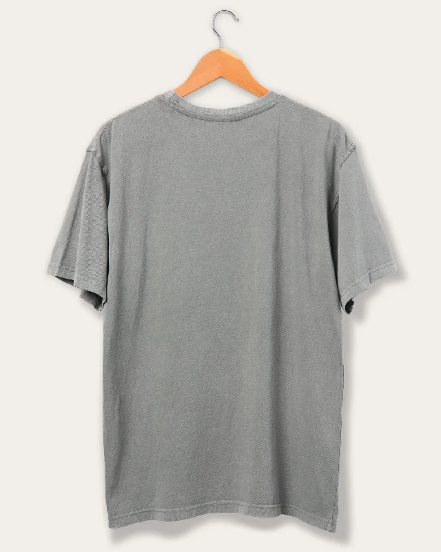 Men's plus - size pocket t - shirts with a classic lookNFL Infinite Vibe Bears Flea Market Tee Men's plus - size pocket t - shirts with a classic lookNFL Infinite Vibe Bears Flea Market Tee