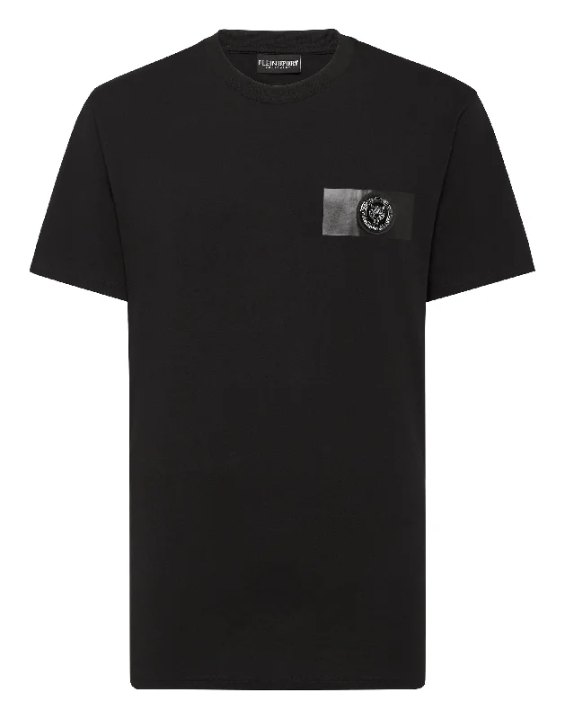Men's polo t - shirts with a contrast collar for a preppy lookT-shirt Round Neck SS