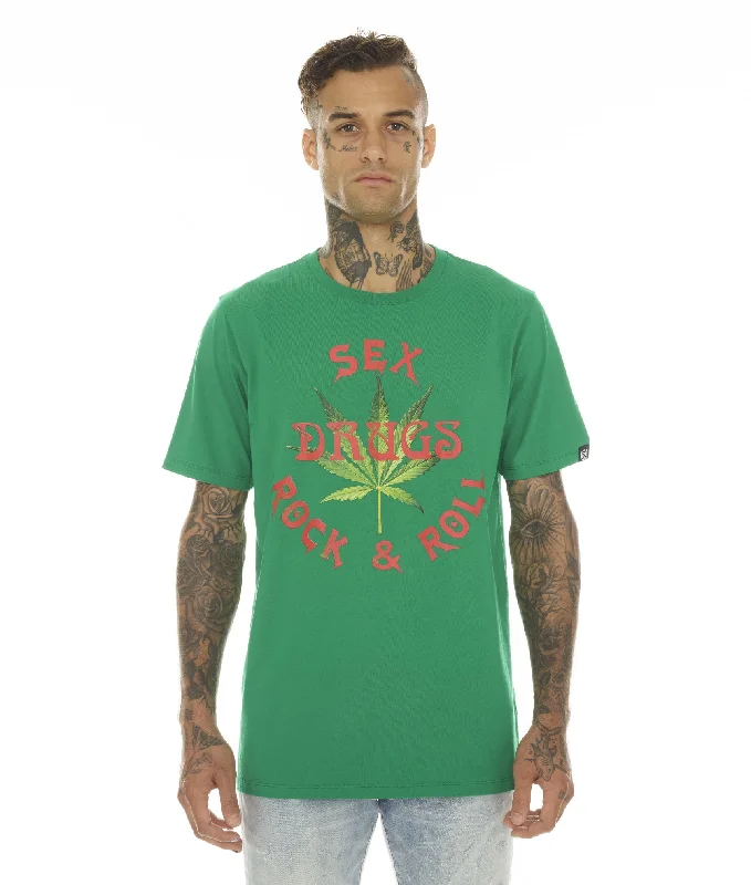 Men's eco - friendly recycled t - shirts for sustainable fashion choicesT-SHIRT SHORT SLEEVE CREW NECK TEE "S&D & ROCK N ROLL" IN KELLY GREEN Men's eco - friendly recycled t - shirts for sustainable fashion choicesT-SHIRT SHORT SLEEVE CREW NECK TEE "S&D & ROCK N ROLL" IN KELLY GREEN