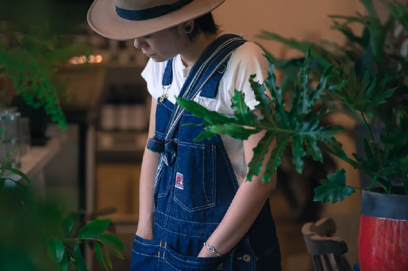 Overalls for farmers with durable stitching​Handyman Pants 11oz/ One-Wash